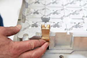 Manufacturer of thermoformed tray for industrial parts
